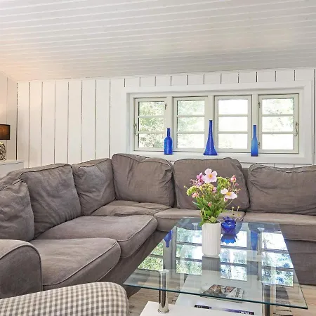 度假居 5 Person In Aakirkeby Vester Somarken