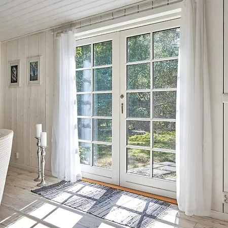 5 Person In Aakirkeby Vester Somarken